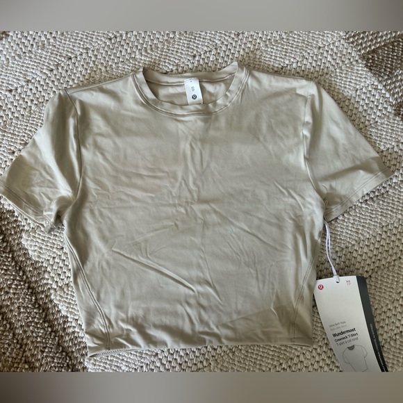 lululemon athletica Tops - Lululemon Athletica Wundermost Crewneck Cream Short Sleeve Tee